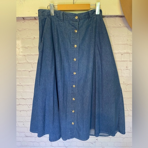 Vintage Dresses & Skirts - Vintage Denim Midi Jean Button Up Flowy A-line Cotton Pockets 60s Skirt Size L